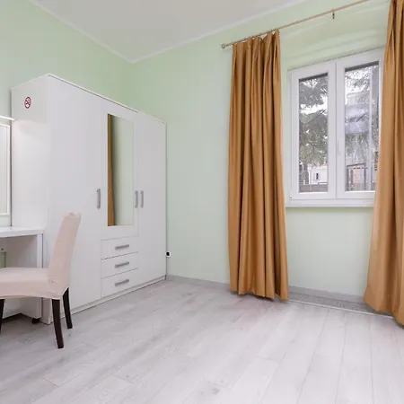 Valnea - Apartment For Five People In The Center Of Poreč Exterior foto