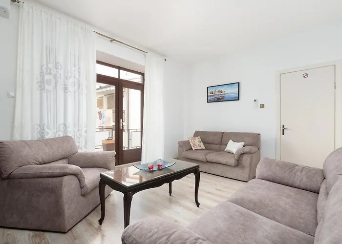 Valnea - Apartment For Five People In The Center Of Porec