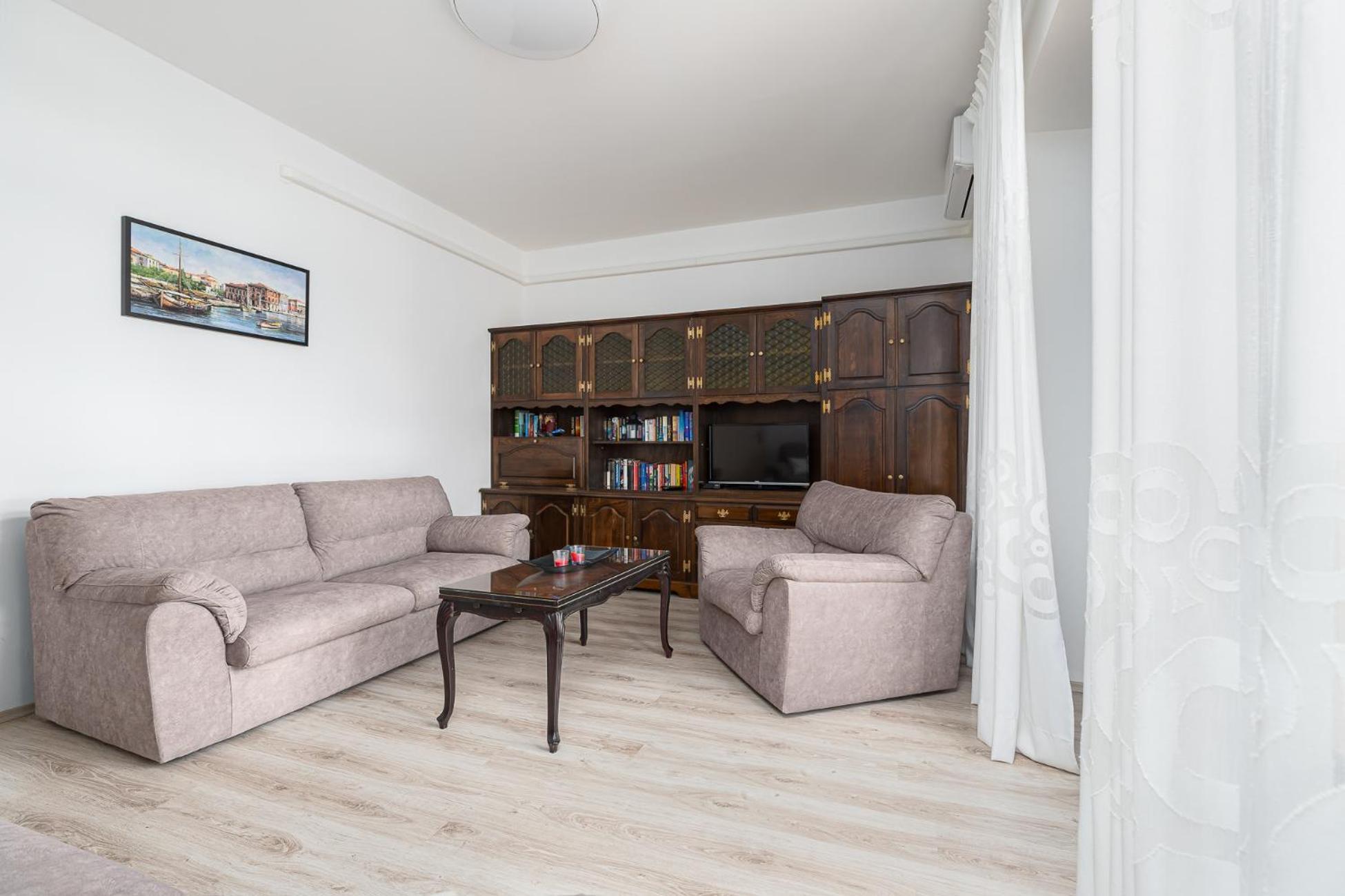 Valnea - For Five People In The Center Of * Porec
